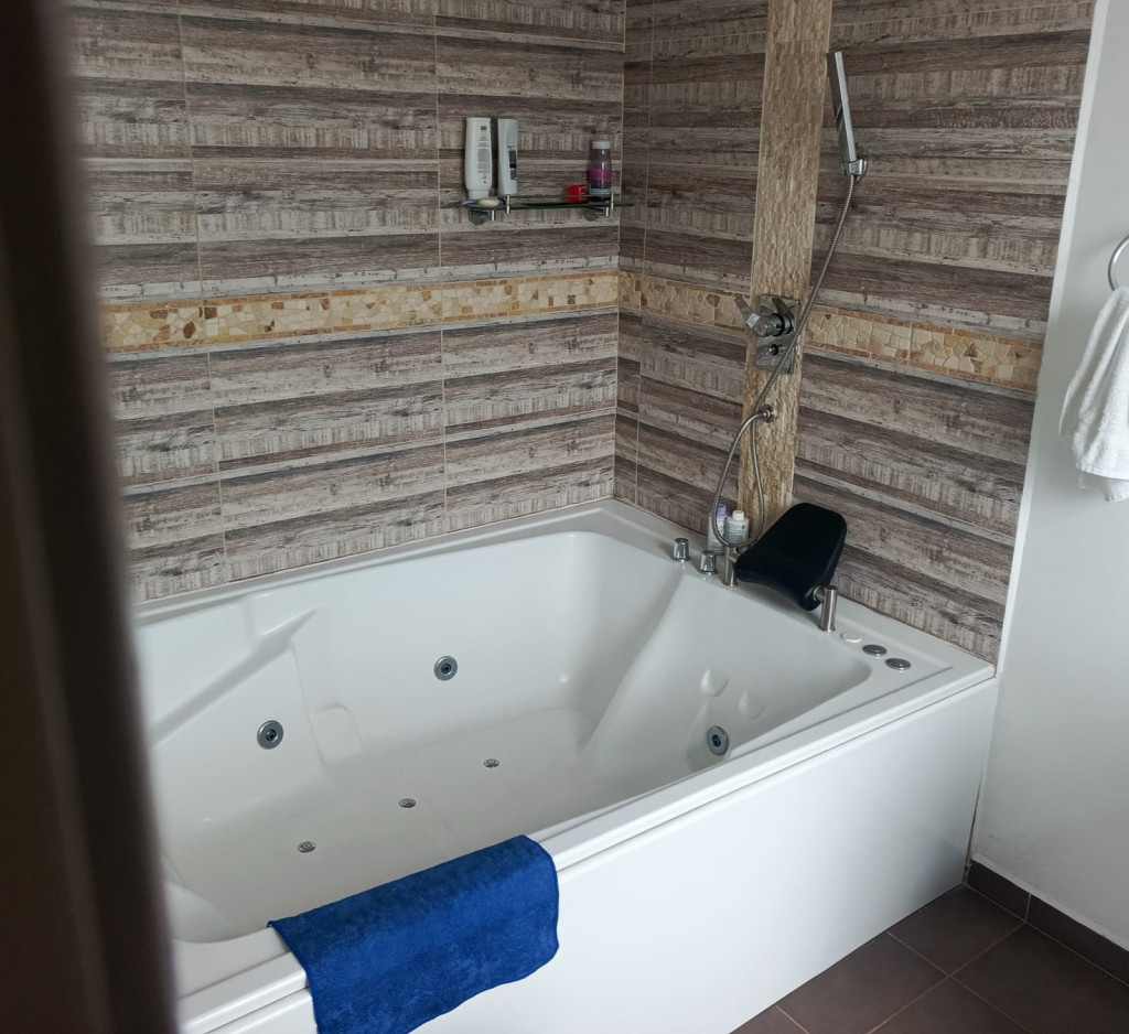 Casa en venta en Normandia, Bogotá · foto 18 de 24