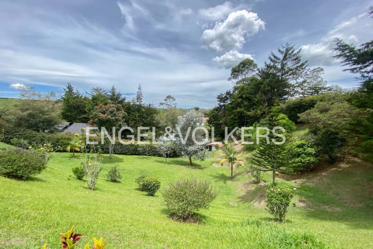Casa de 3 alcobas en venta en Santa Ana, Rionegro, 262 m² · foto 18 de 19