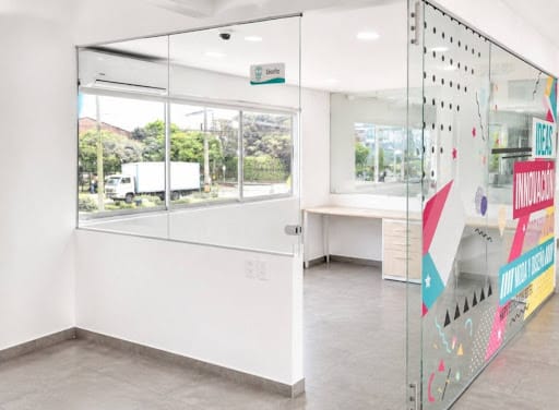 Oficina en arriendo en Rodeo Alto, Medellín, 191 m² · foto 2 de 11