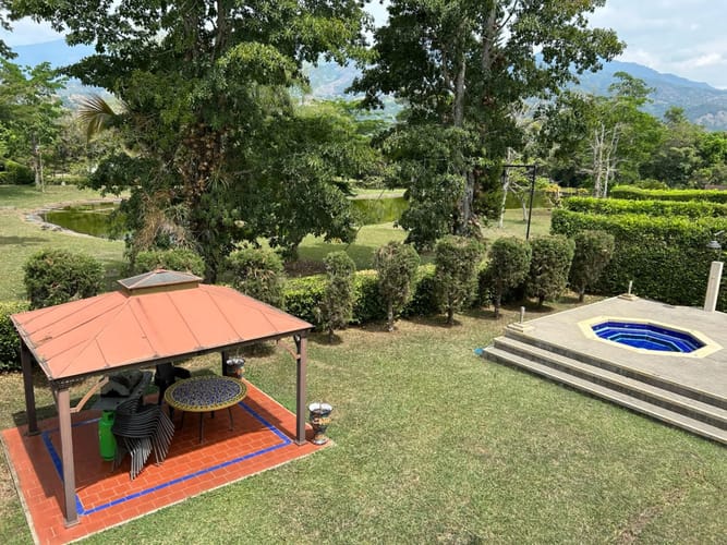Casa de 4 alcobas en venta en Las Mercedes, Jamundí, 420 m² · foto 11 de 24