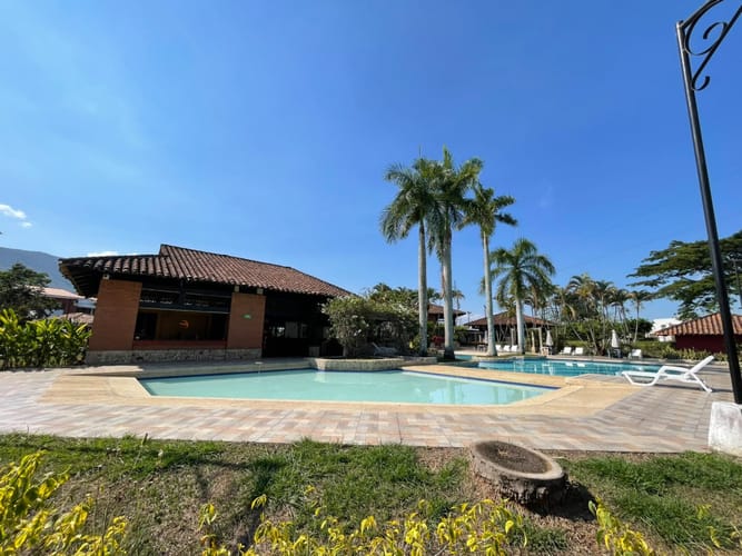 Casa de 4 alcobas en venta en Las Mercedes, Jamundí, 420 m² · foto 23 de 24