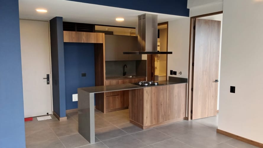 Apartamento de 2 alcobas en arriendo en El Poblado, Medellín, 85 m² · foto 7 de 24