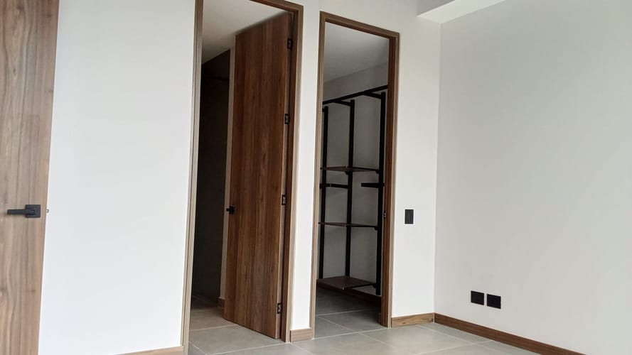 Apartamento de 2 alcobas en arriendo en El Poblado, Medellín, 85 m² · foto 10 de 24