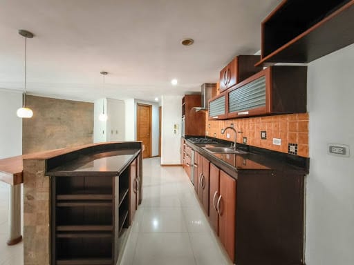 Apartamento de 3 alcobas en venta en Aves Maria, Sabaneta, 125 m² · foto 6 de 17