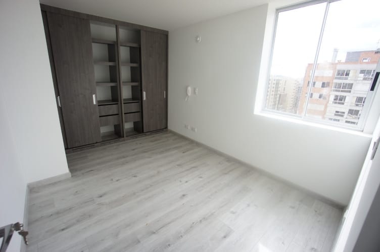 Apartamento de 3 alcobas en venta en Santa Teresa, Bogotá, 79 m² · foto 11 de 24