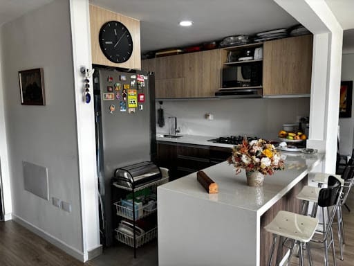 Apartamento de 3 alcobas en venta en La Alameda Centro, Bogotá, 95 m² · foto 2 de 24
