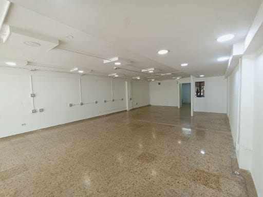 Local en arriendo en Cristo Rey, Medellín, 145 m² · foto 5 de 12