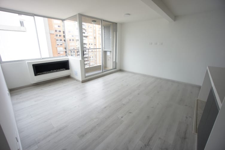 Apartamento de 3 alcobas en venta en Santa Teresa, Bogotá, 79 m² · foto 3 de 24