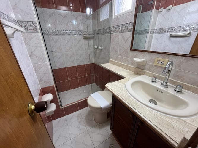 Apartamento de 2 alcobas en venta en Cedro Golf, Bogotá, 80 m² · foto 14 de 16