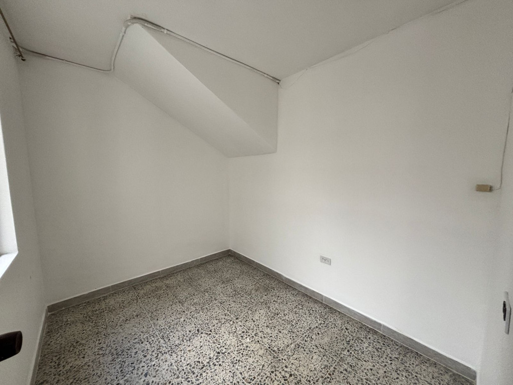 Casa en arriendo en San Miguel, Medellín · foto 6 de 24