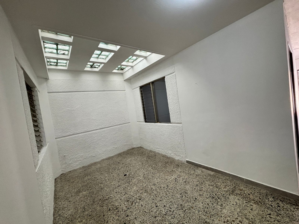 Casa en arriendo en San Miguel, Medellín · foto 10 de 24