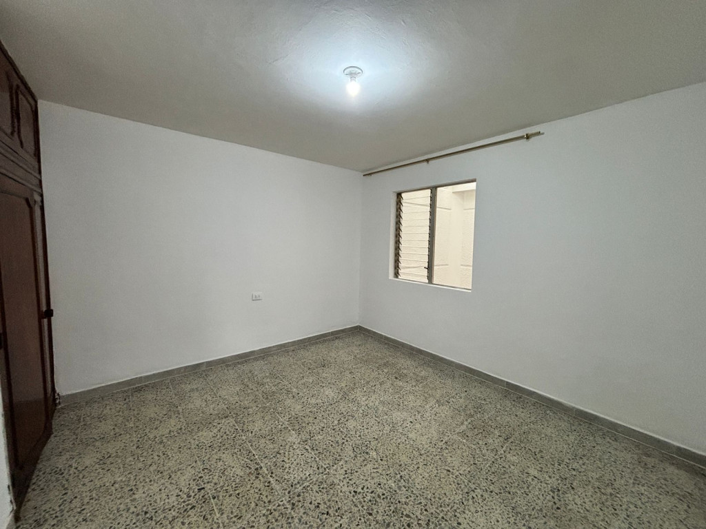 Casa en arriendo en San Miguel, Medellín · foto 12 de 24