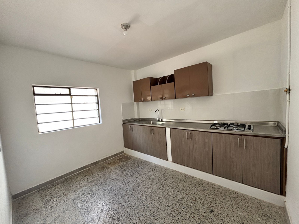 Casa en arriendo en San Miguel, Medellín · foto 13 de 24