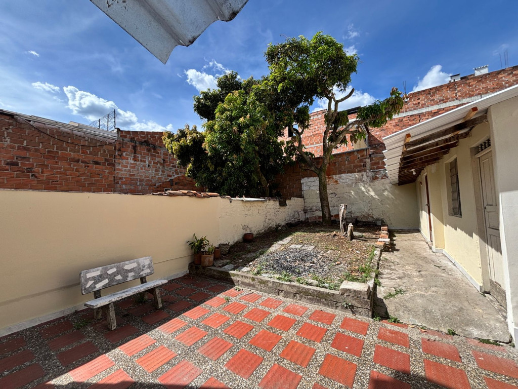 Casa en arriendo en San Miguel, Medellín · foto 16 de 24