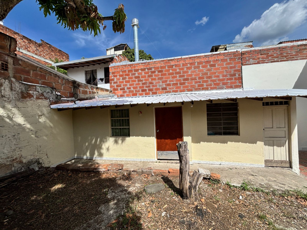 Casa en arriendo en San Miguel, Medellín · foto 19 de 24