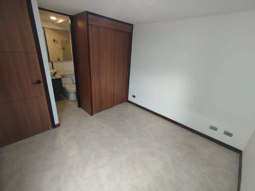 Apartamento de 2 alcobas en arriendo en La Ferreria, Medellín, 65 m² · foto 9 de 14