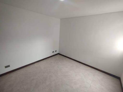 Apartamento de 2 alcobas en arriendo en La Ferreria, Medellín, 65 m² · foto 11 de 14