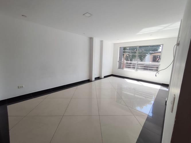 Local en arriendo en Los Colores, Medellín, 700 m² · foto 7 de 24
