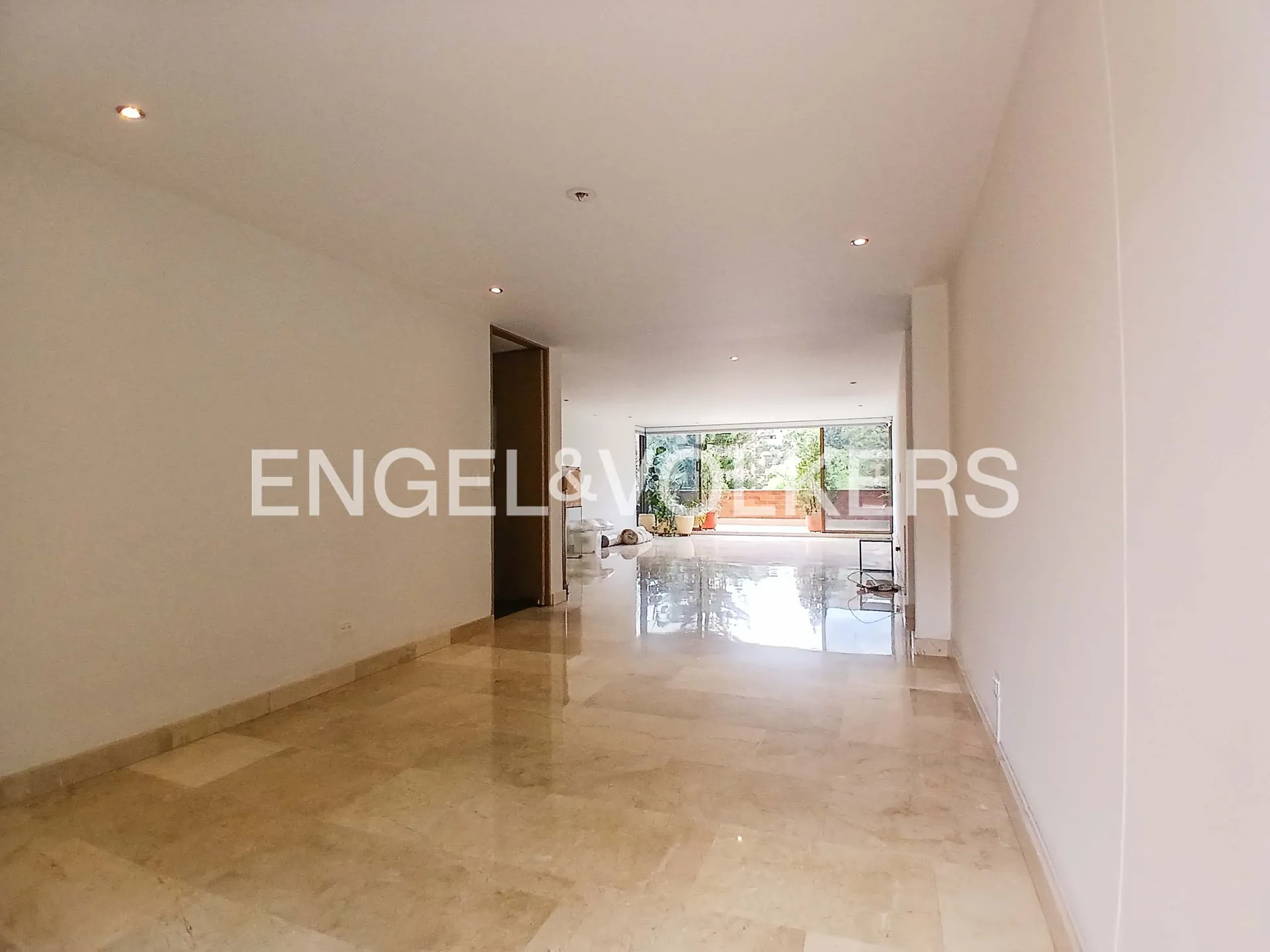 Apartamento en arriendo en El Tesoro, Medellín · foto 5 de 22