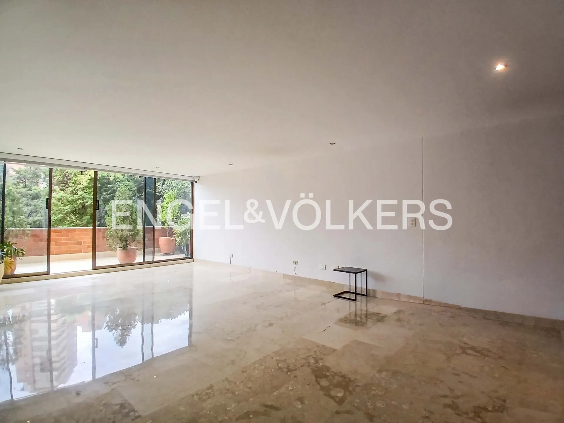 Apartamento en arriendo en El Tesoro, Medellín · foto 2 de 22