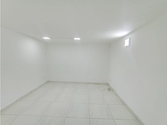 Local en arriendo en Boston, Medellín, 30 m² · foto 4 de 6