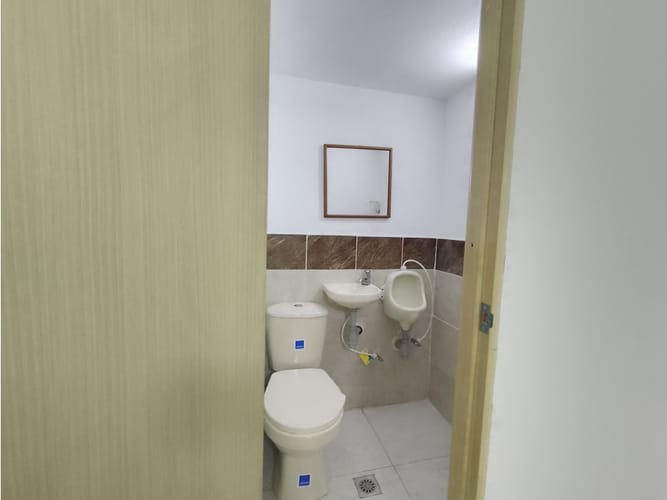 Local en arriendo en Boston, Medellín, 30 m² · foto 5 de 6