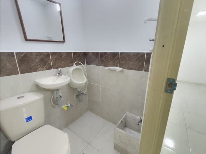Local en arriendo en Boston, Medellín, 30 m² · foto 6 de 6