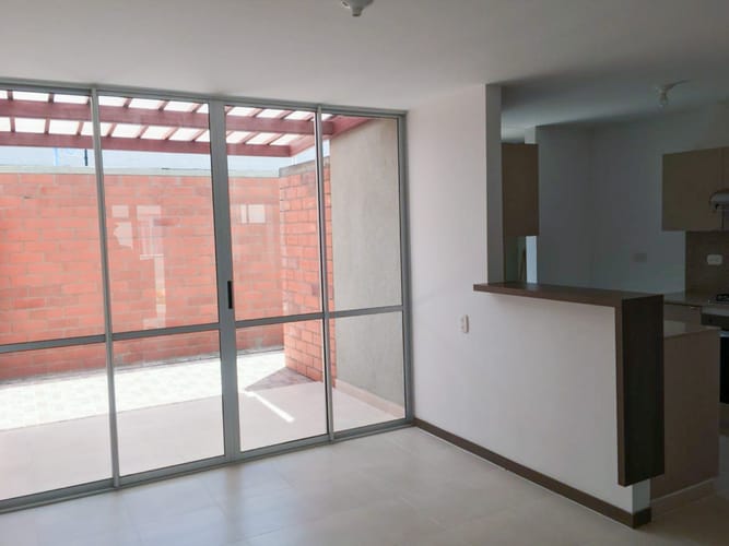 Casa de 3 alcobas en venta en Ciudad Country, Jamundí, 100 m² · foto 3 de 11