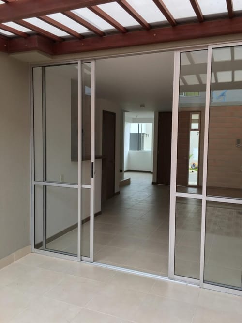 Casa de 3 alcobas en venta en Ciudad Country, Jamundí, 100 m² · foto 4 de 11