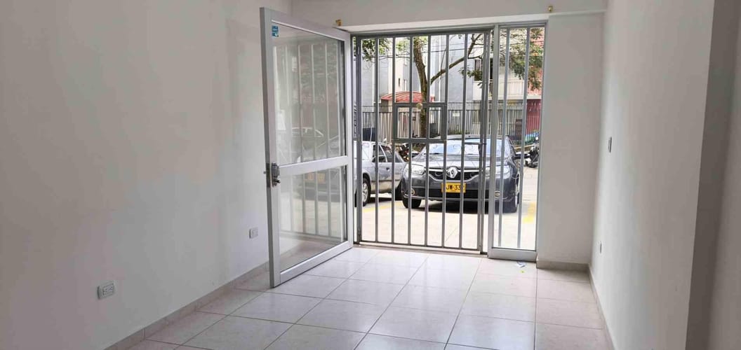 Local en arriendo en Uribe, Armenia, 30 m² · foto 2 de 14