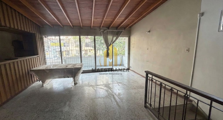 Casa de 4 alcobas en arriendo en El Nogal-Los Almendros, Medellín, 370 m² · foto 5 de 24