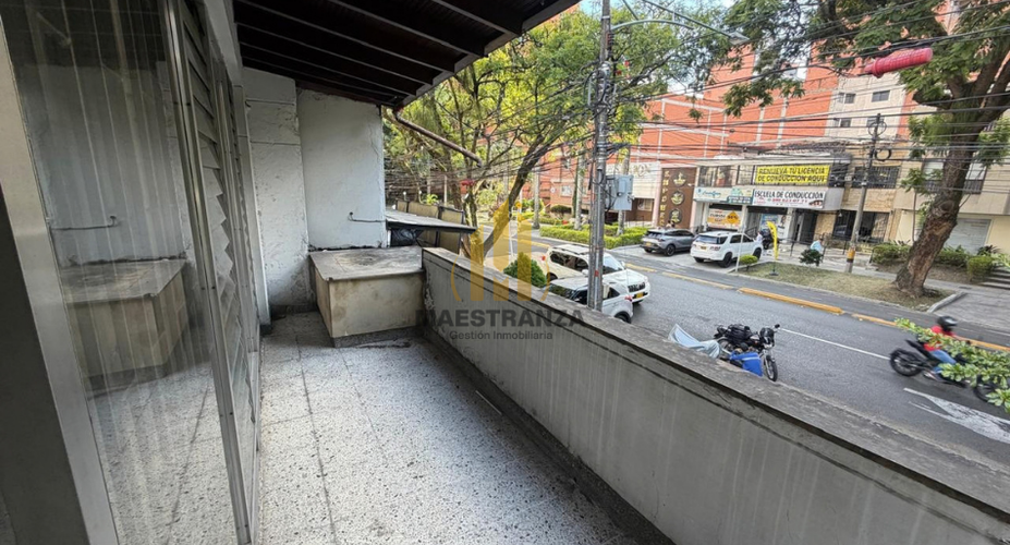Casa de 4 alcobas en arriendo en El Nogal-Los Almendros, Medellín, 370 m² · foto 9 de 24