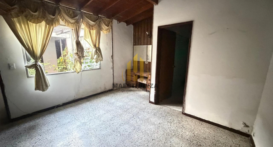 Casa de 4 alcobas en arriendo en El Nogal-Los Almendros, Medellín, 370 m² · foto 19 de 24