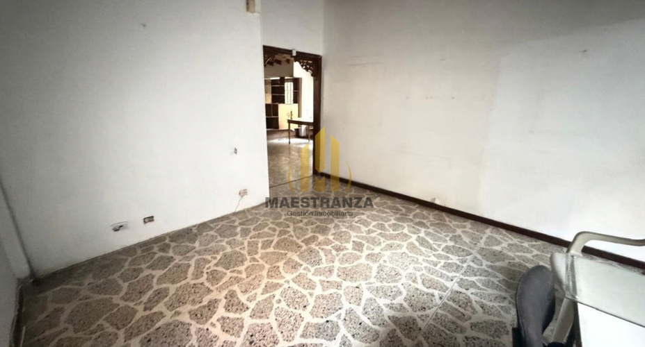 Casa de 4 alcobas en arriendo en El Nogal-Los Almendros, Medellín, 370 m² · foto 21 de 24