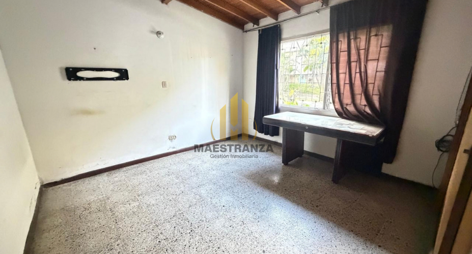 Casa de 4 alcobas en arriendo en El Nogal-Los Almendros, Medellín, 370 m² · foto 22 de 24