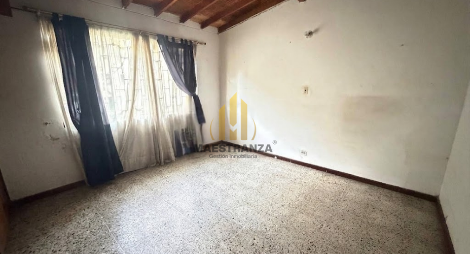 Casa de 4 alcobas en arriendo en El Nogal-Los Almendros, Medellín, 370 m² · foto 23 de 24