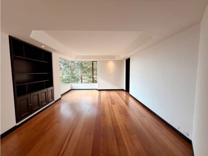 Apartamento de 3 alcobas en arriendo en El Refugio, Bogotá, 405 m² · foto 14 de 24
