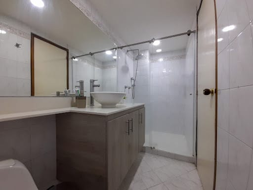 Apartamento de 3 alcobas en venta en Laureles, Medellín, 99 m² · foto 11 de 13