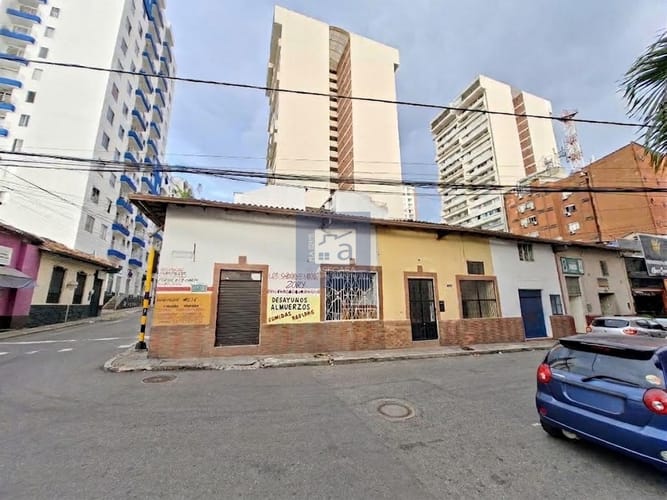 Casa de 3 alcobas en venta en Antonia Santos Centro, Bucaramanga, 250 m² · foto 6 de 16