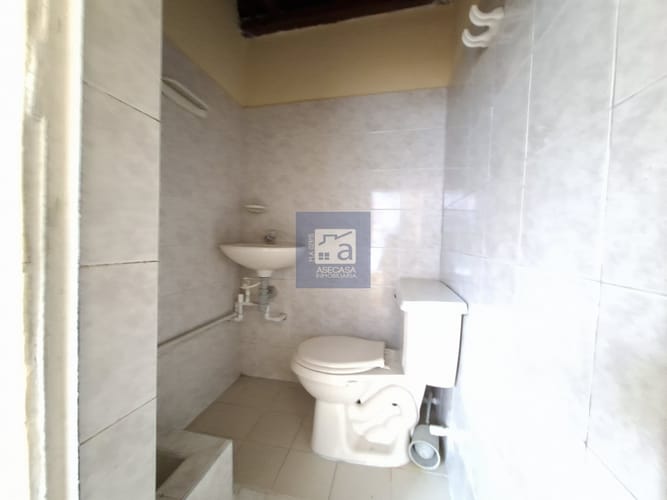 Casa de 3 alcobas en venta en Antonia Santos Centro, Bucaramanga, 250 m² · foto 11 de 16