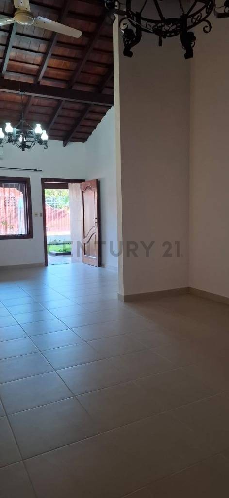 Alquiler de Casa en Mbocayaty, Asunción