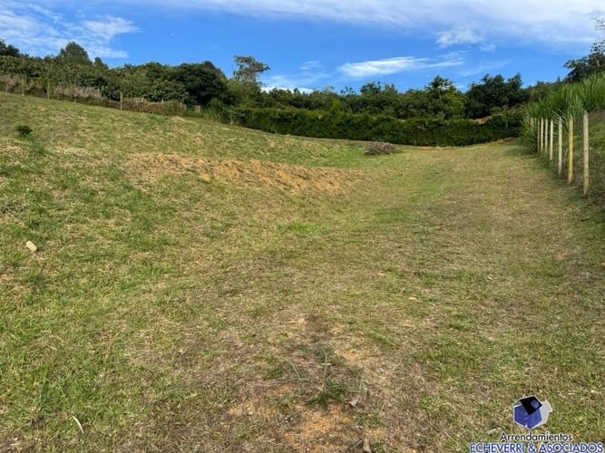 Lote en venta en Guarne, 1523 m² · foto 6 de 11
