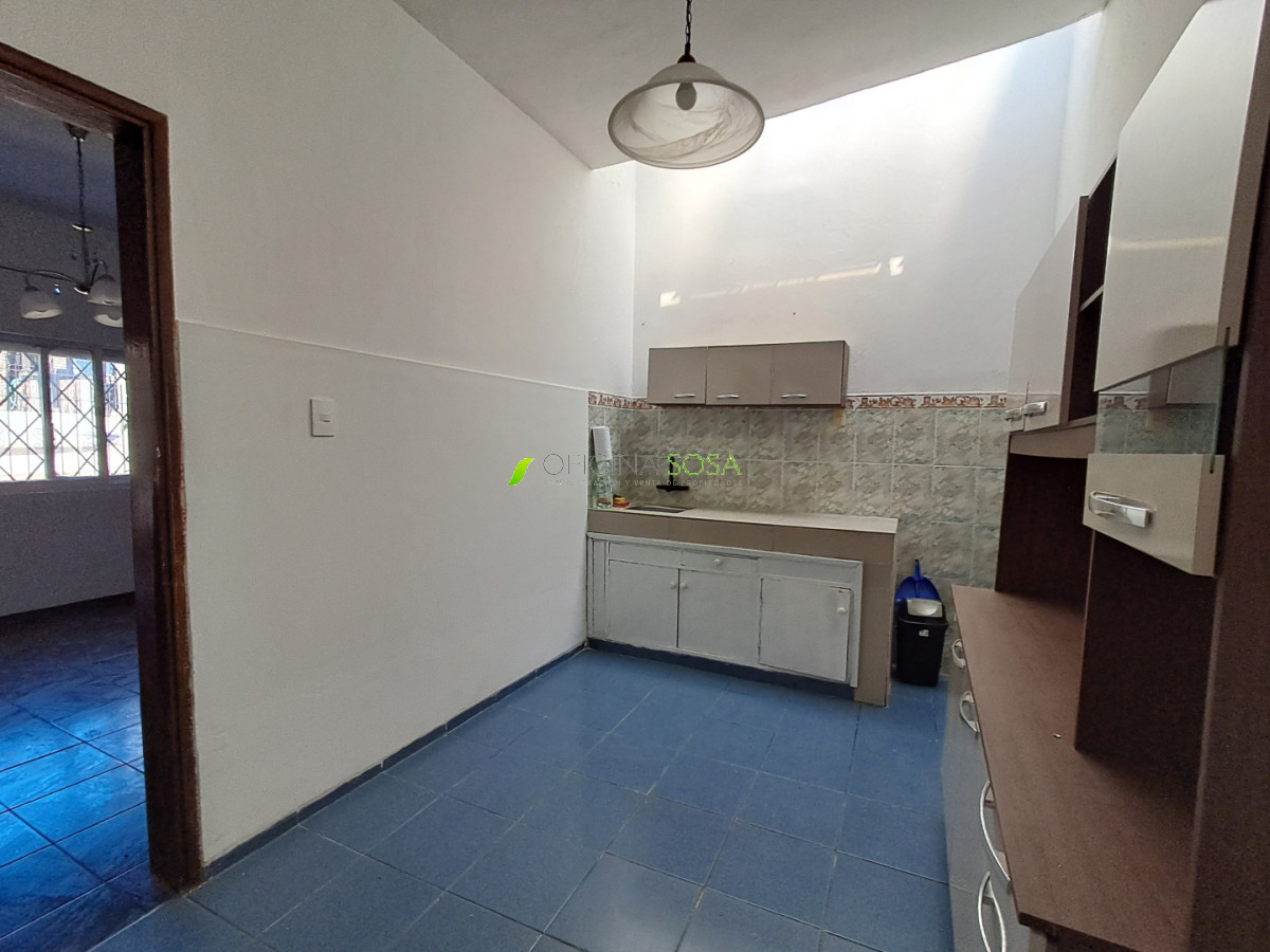 Oficina Sosa - RESERVADO Basilio Araujo esquina Francisco Pla casa de 2 dormitorios con estufa a leña, patio y parrillero, sin gastos comunes · Foto 7