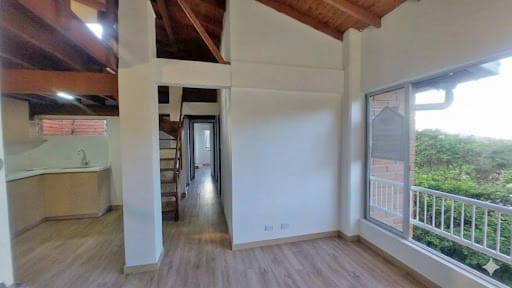 Apartamento de 3 alcobas en arriendo en El Rodeo, Medellín, 64 m² · foto 2 de 24