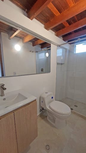 Apartamento de 3 alcobas en arriendo en El Rodeo, Medellín, 64 m² · foto 21 de 24