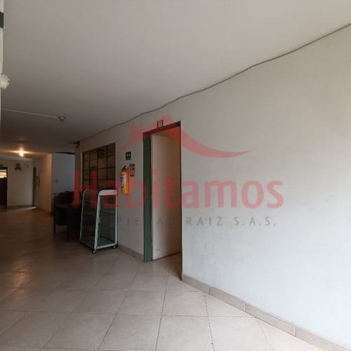 Local en arriendo en Estadio, Medellín, 480 m² · foto 8 de 24