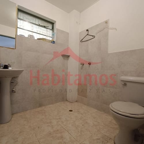Local en arriendo en Estadio, Medellín, 480 m² · foto 17 de 24