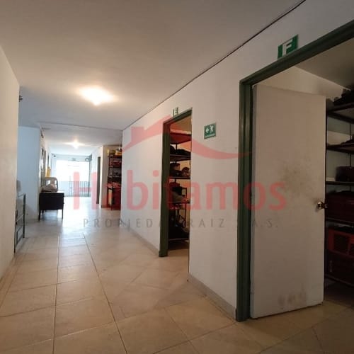Local en arriendo en Estadio, Medellín, 480 m² · foto 18 de 24