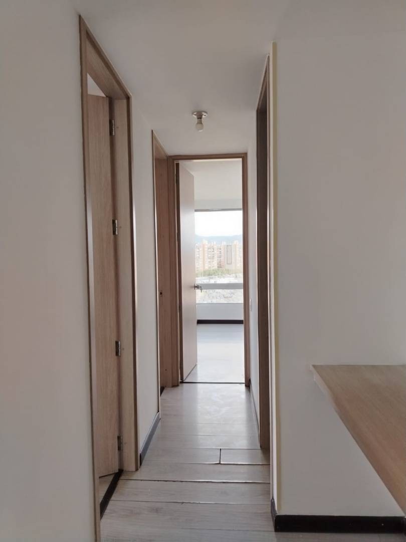 Apartamento en venta en Villemar, Bogotá · foto 4 de 24