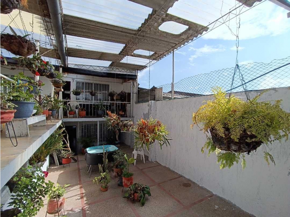 Casa en venta en Chipre, Manizales · foto 3 de 24